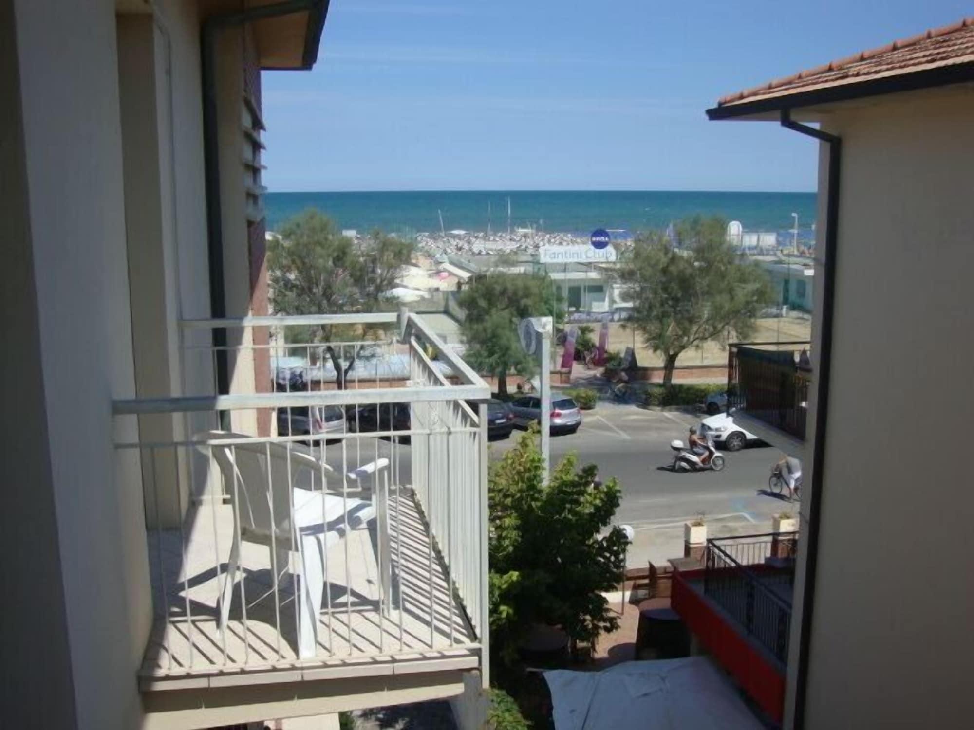 Sportur Club Hotel Cervia Extérieur photo